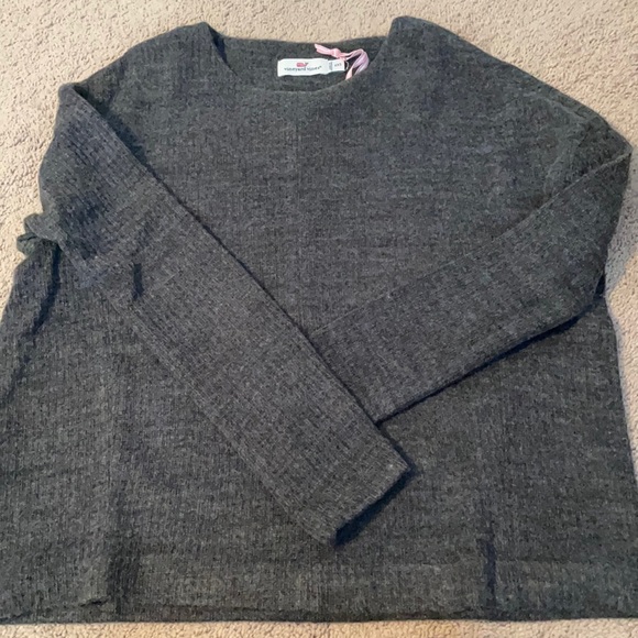 Vineyard Vines Sweaters - Women’s Vineyard Vines zip shoulder sweater